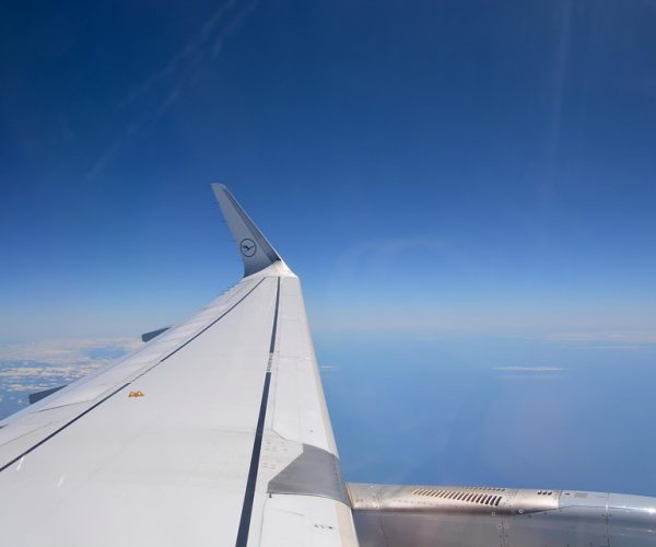 airplane-6768715_960_720